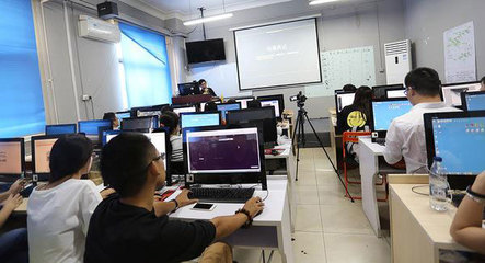 探索Java語言的核心優勢——濰坊計算機技術培訓的明智之選